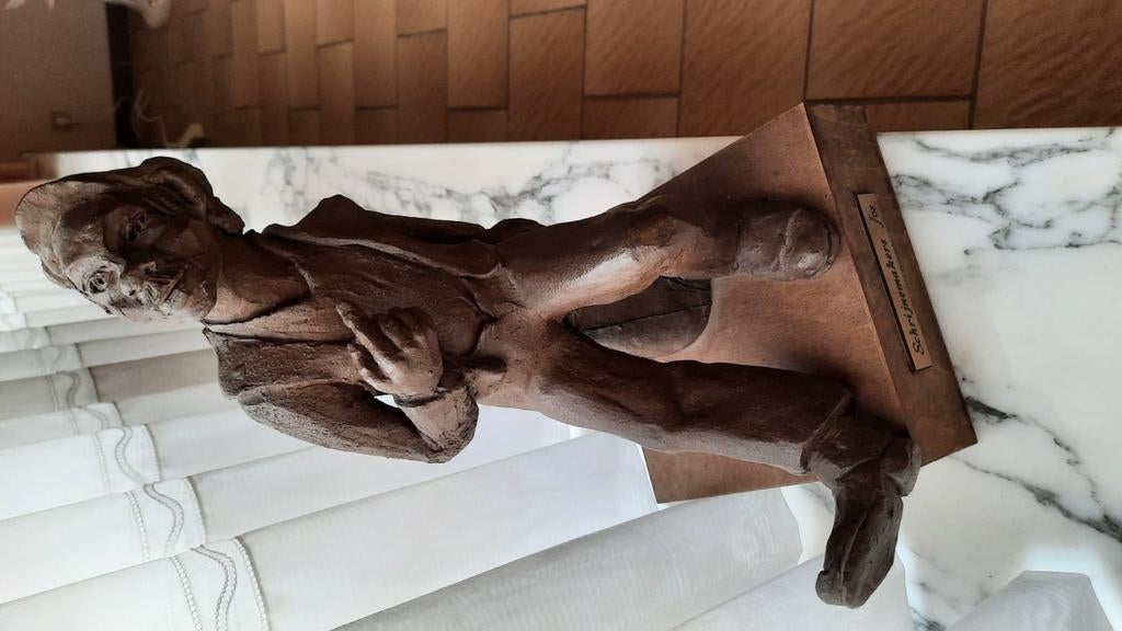 Houtsnijwerk, Ophalen