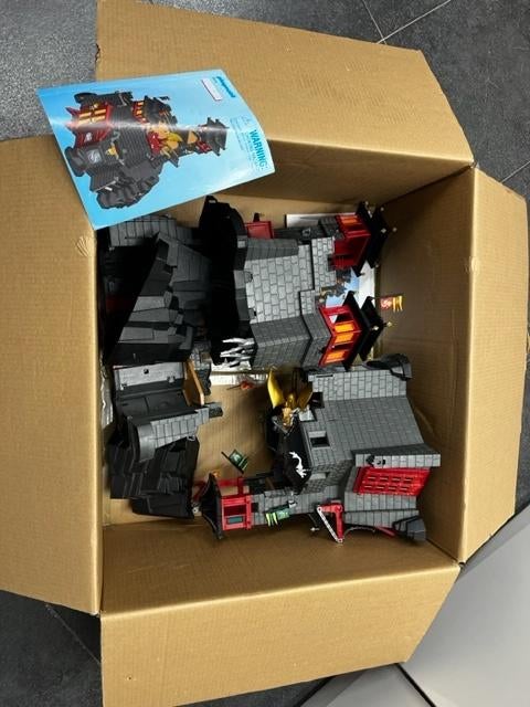 Playmobil Groot Drakenkasteel - 5479, Kinderen en Baby's, Speelgoed | Playmobil, Ophalen, Gebruikt, Complete set