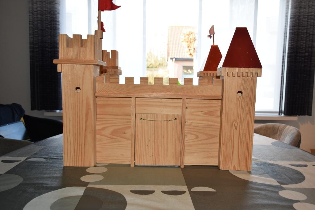 Vinted houten (100%) ridderburcht / Hartung Spiele, Antiquités & Art, Antiquités | Jouets, Enlèvement ou Envoi