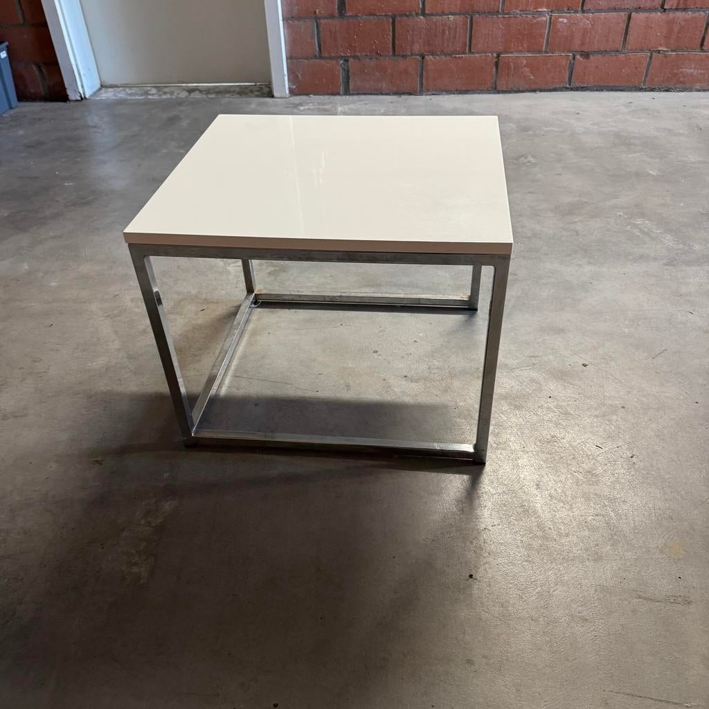 Klein tafel 51x56x45, Maison & Meubles, Moins de 50 cm, 50 à 100 cm, Enlèvement, Utilisé