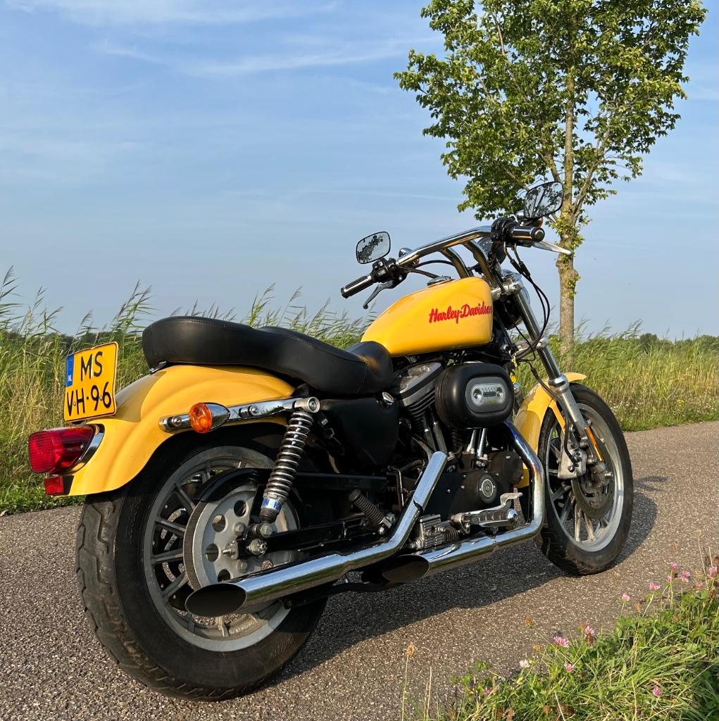 Harley Davidson Sportster 883R