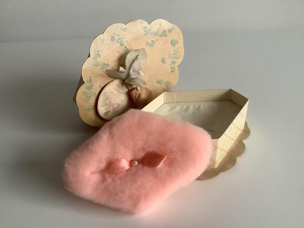 Grote vintage poederdoos St.Michaels, Ophalen of Verzenden