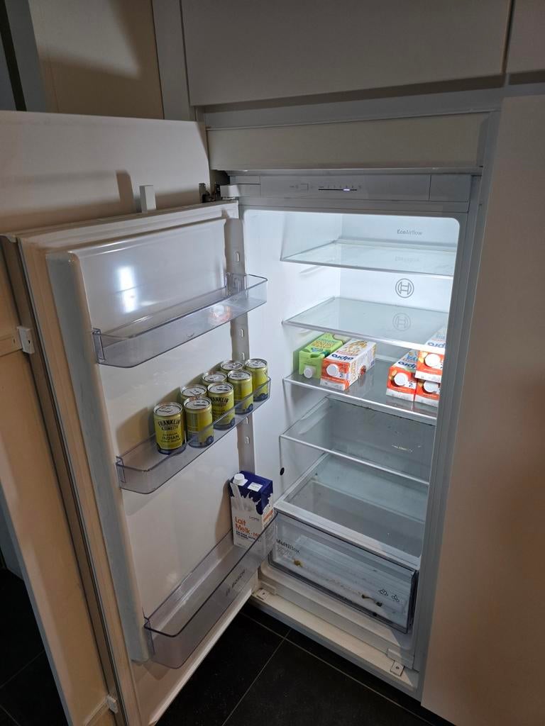 Bosch inbouwfrigo 122cm 2j oud - nieuwprijs 604 euro, Elektronische apparatuur, Koelkasten en IJskasten, Ophalen