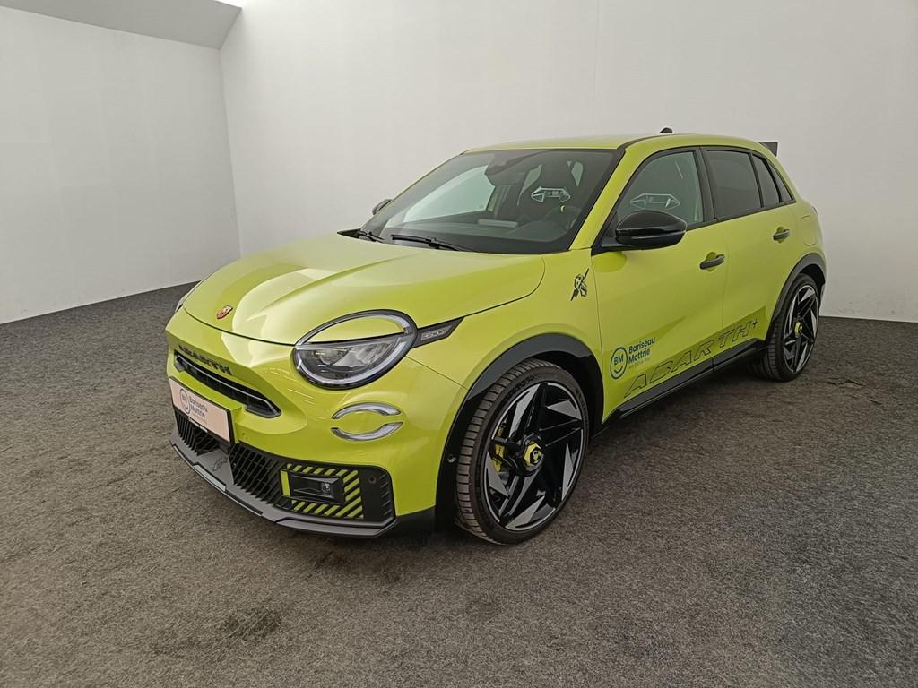 Abarth 600e ELECTRIC PACK DESIGN * TECH PACK * WINTER PACK, Automaat, 240 pk, Navigatiesysteem, SUV of Terreinwagen