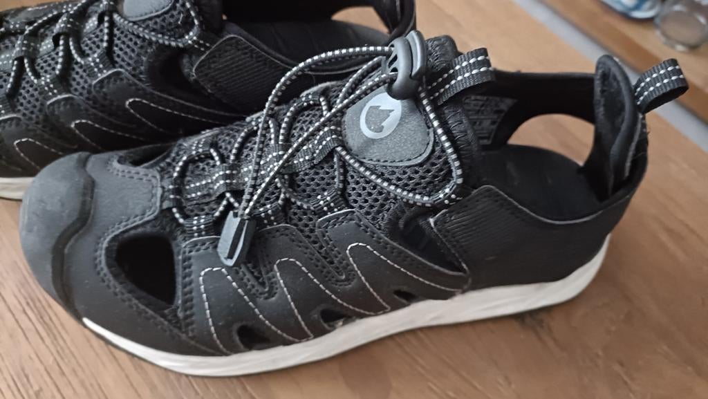 Zwarte wandelsandalen maat 38, Ophalen, Zo goed als nieuw