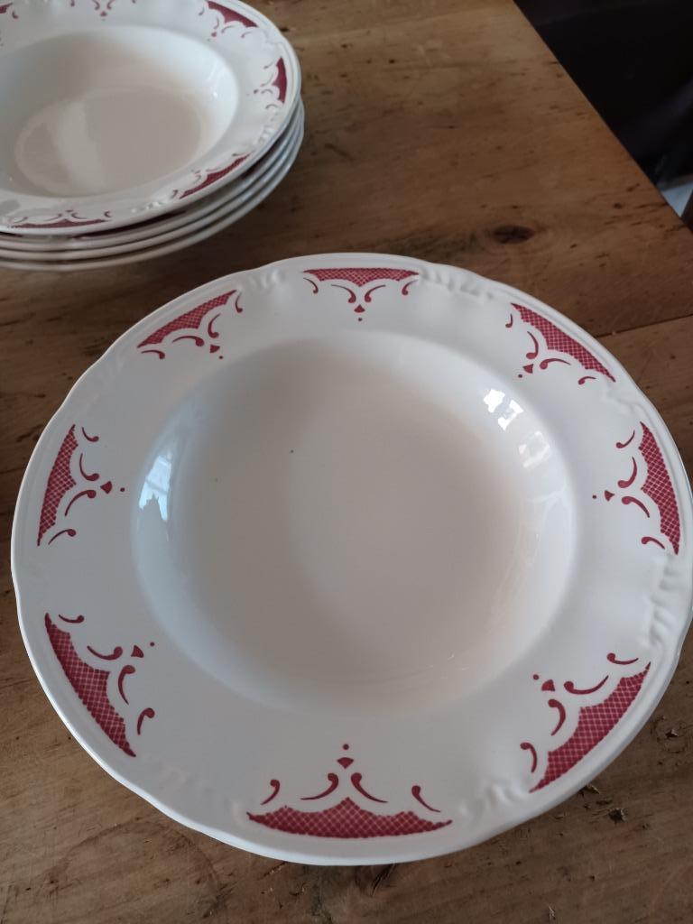 BOCH LILLY ROOD 6  DIEPE BORDEN, Ophalen of Verzenden