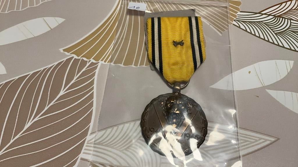 Médaille commémorative, Collections, Envoi