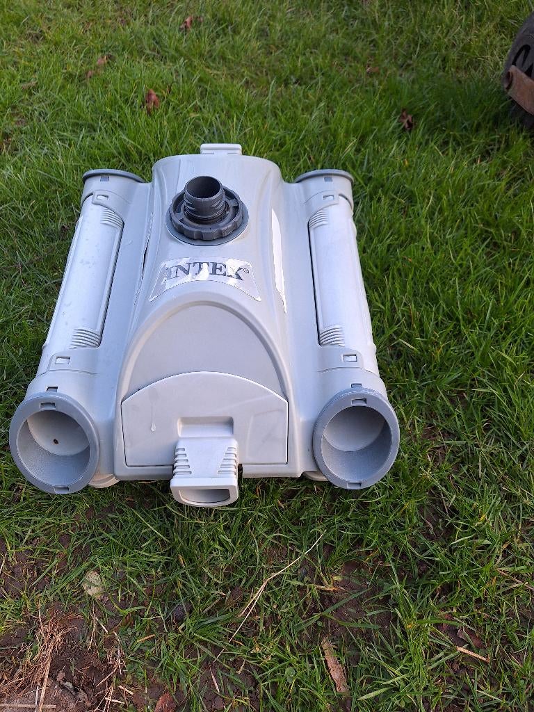 Robot aspirateur de fond INTEX, Jardin & Terrasse, Enlèvement, Utilisé, Autres types