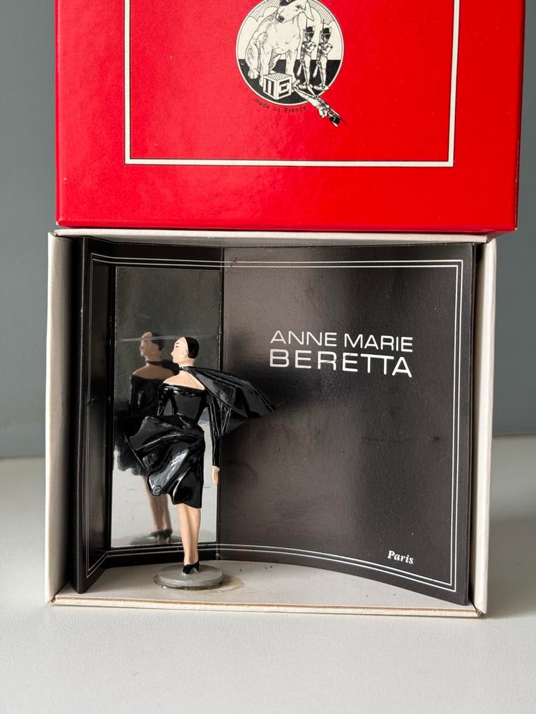A.M Beretta Giboulée 1987  pixi mode les créateurs série N1, Collections, Enlèvement ou Envoi, Comme neuf