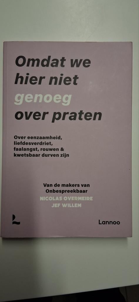 Omdat we hier niet genoeg over praten 9789401482264, Ophalen, Zo goed als nieuw