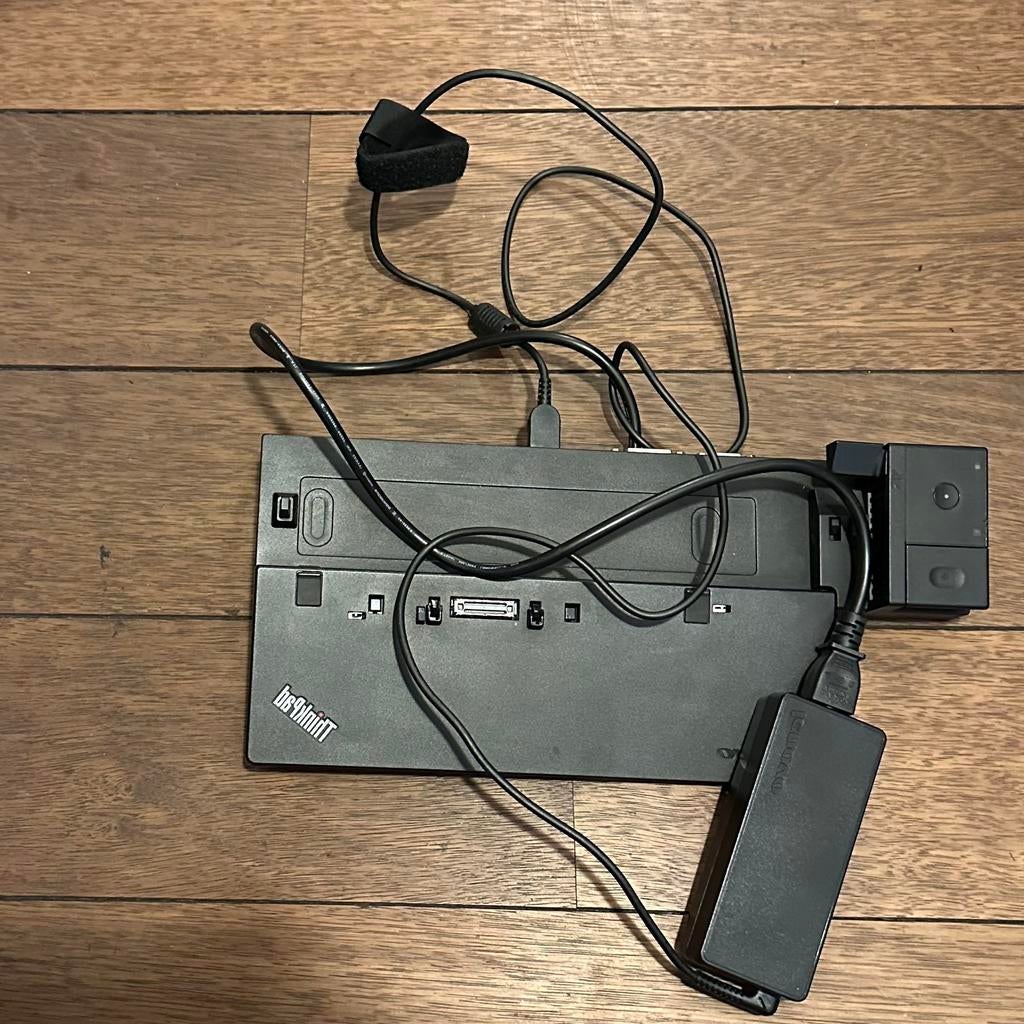 Lenovo docking station Thinkpad Pro Dock 40A1, Computers en Software, Ophalen of Verzenden, Zo goed als nieuw, Lenovo, Docking station