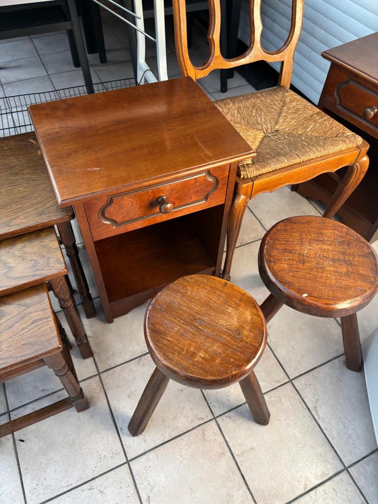 Te koop meubels, jas en ijskast met diepvriesvak, Enlèvement