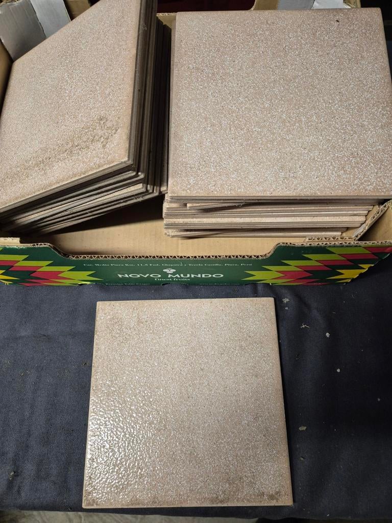 Oude tegels, Enlèvement