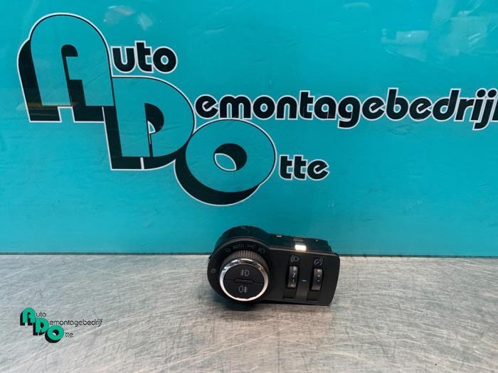 Licht Schakelaar van een Opel Astra (Astra J 10-), Gebruikt, -, -, Opel