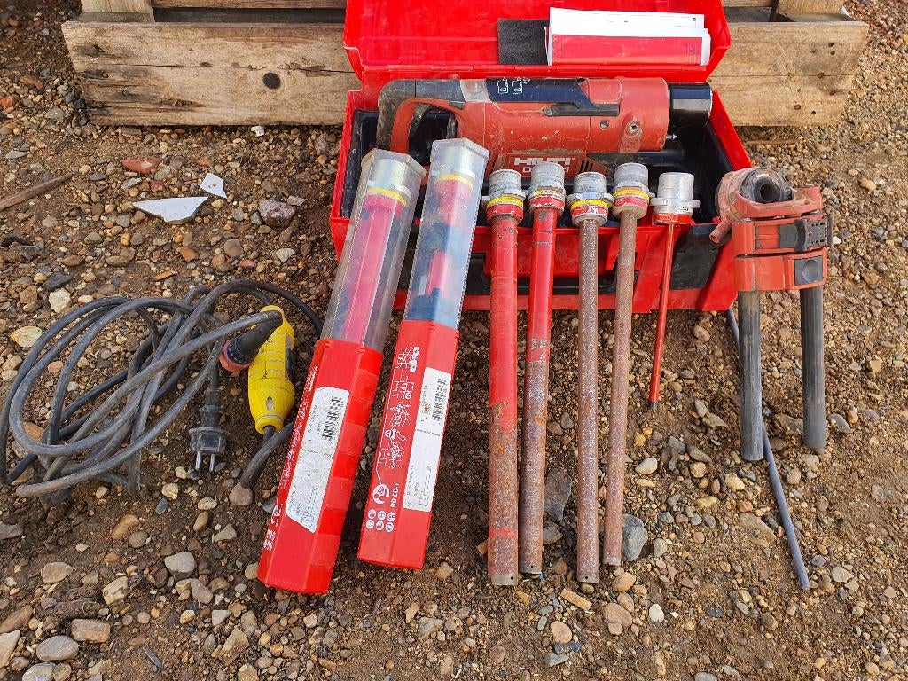 HILTI SET. diamantboor VOOR NAT EN DROOG boor werk Perfect,, Doe-het-zelf en Bouw, Gereedschap | Boormachines, 600 watt of meer
