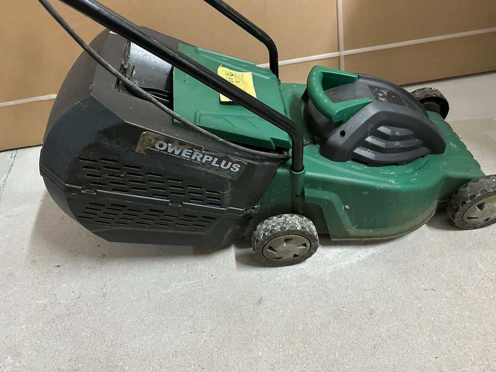 Grasmachine, Tuin en Terras, Grasmaaiers, Ophalen, Zo goed als nieuw, Elektrische grasmaaier