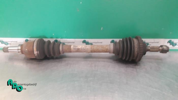 Arbre de transmission avant gauche d'un Peugeot 206, -, 3 mois de garantie, Utilisé, -