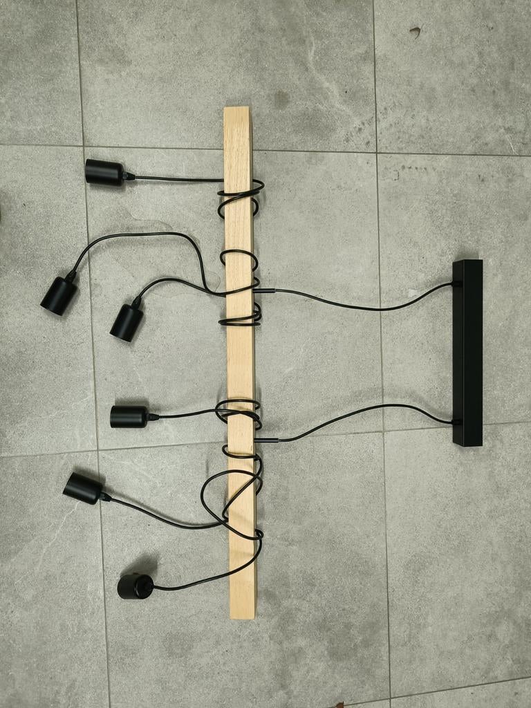 lampe suspendue, Enlèvement