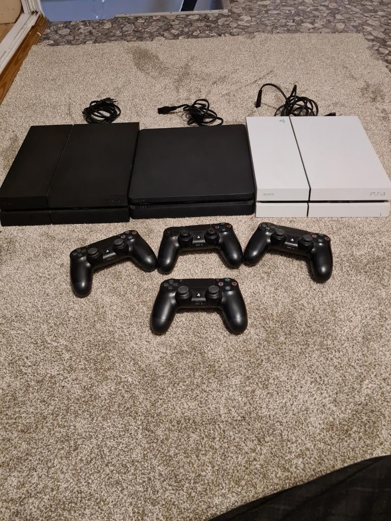 Ps4 lot ook apart te koop., Games en Spelcomputers, Spelcomputers | Sony PlayStation 4, Ophalen, Zo goed als nieuw, 1 TB, Met 3 controllers of meer