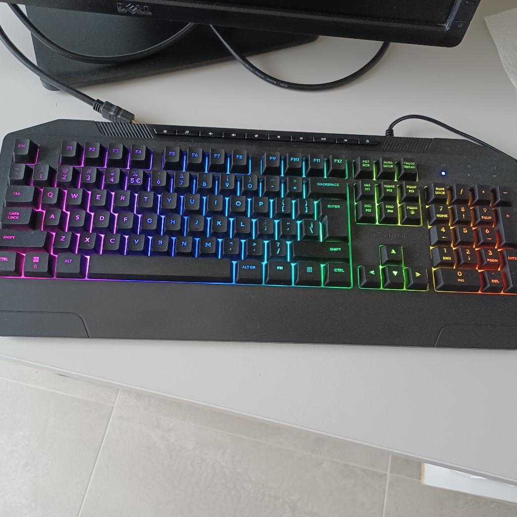 gaming toetsenbord (NIEUW) + kabel, Ophalen of Verzenden, Qwerty, Gaming toetsenbord