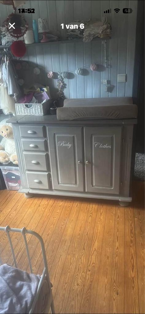 Borcante commode met baby bedje, Enlèvement, Comme neuf