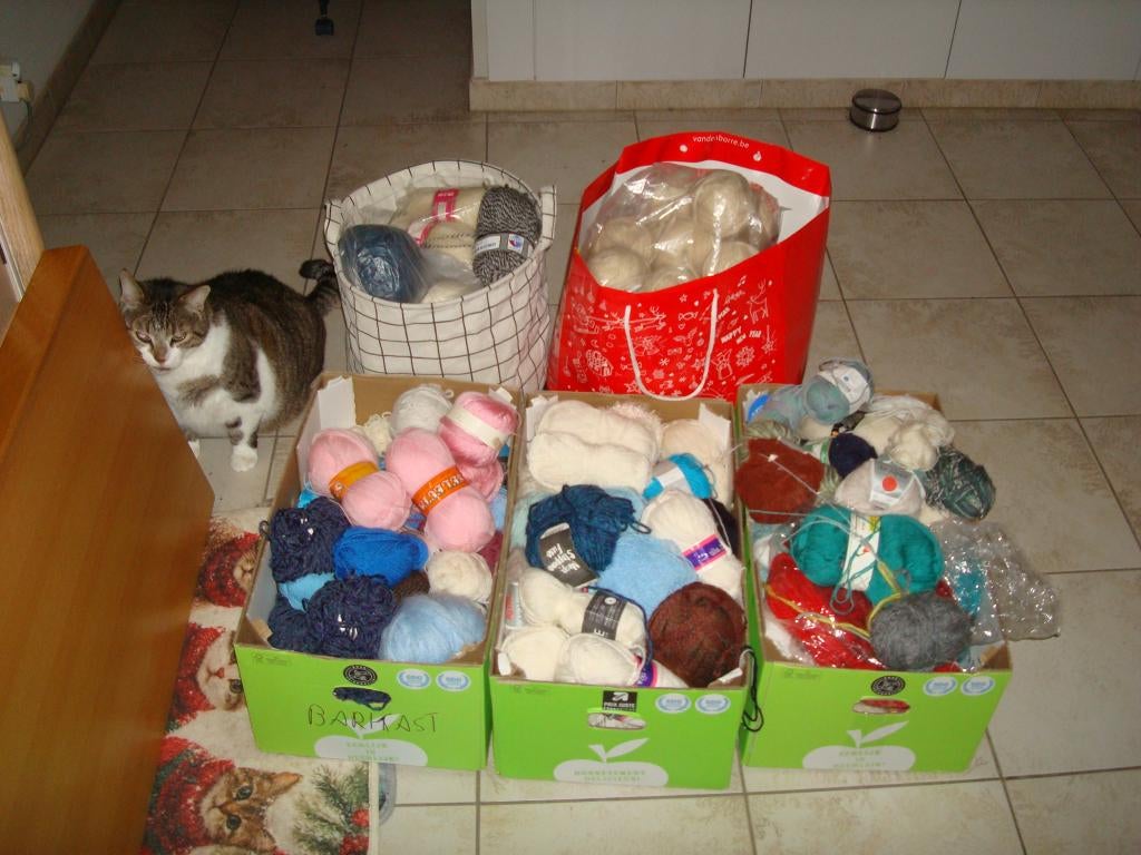 15 kg wol, Hobby en Vrije tijd, Breien en Haken, Ophalen, Zo goed als nieuw, Breien of Haken