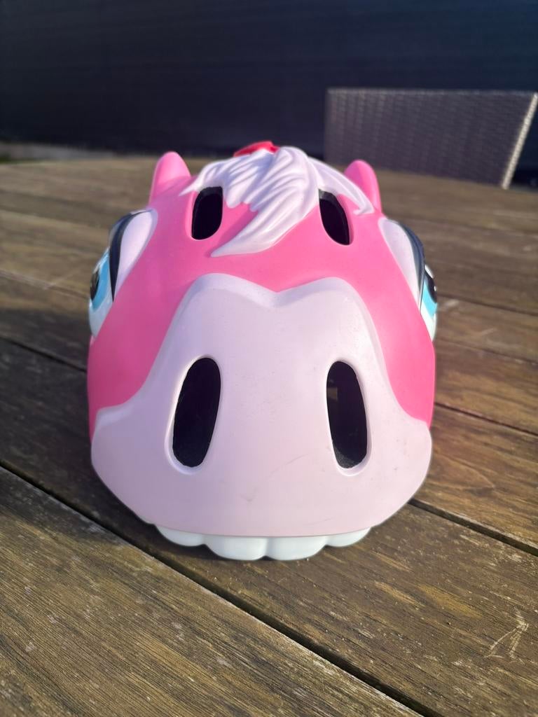 Fietshelm meisje, Ophalen