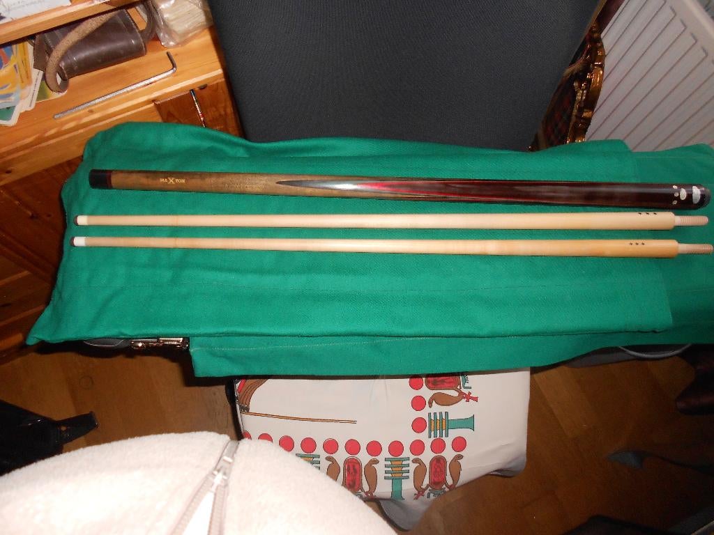 Biljart Keu.Maxton.Adam Kwaliteit, Sport en Fitness, Biljarten en Poolen, Ophalen of Verzenden, Zo goed als nieuw, Keu of Ballen