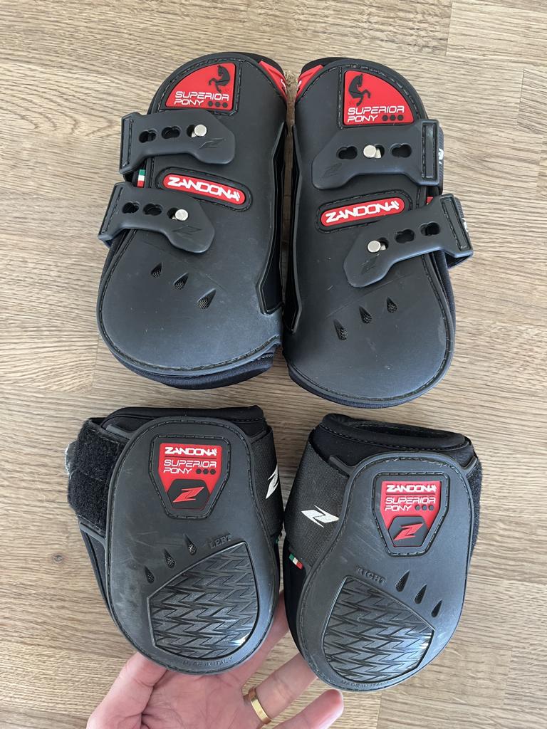 Set peesbeschermers Zandona Superior pony C/D, Dieren en Toebehoren, Ophalen of Verzenden, Zo goed als nieuw, Springen