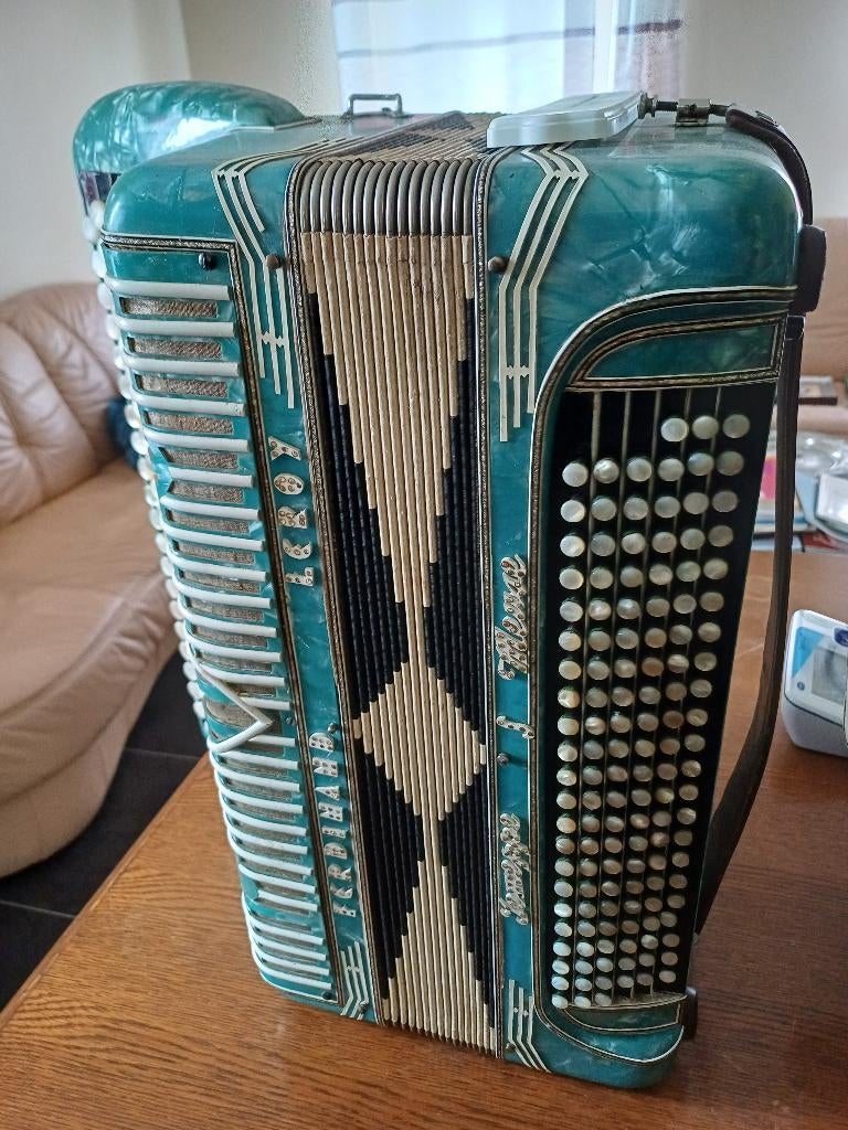 accordéon, Enlèvement, Utilisé, Accordéon à boutons, Autres marques