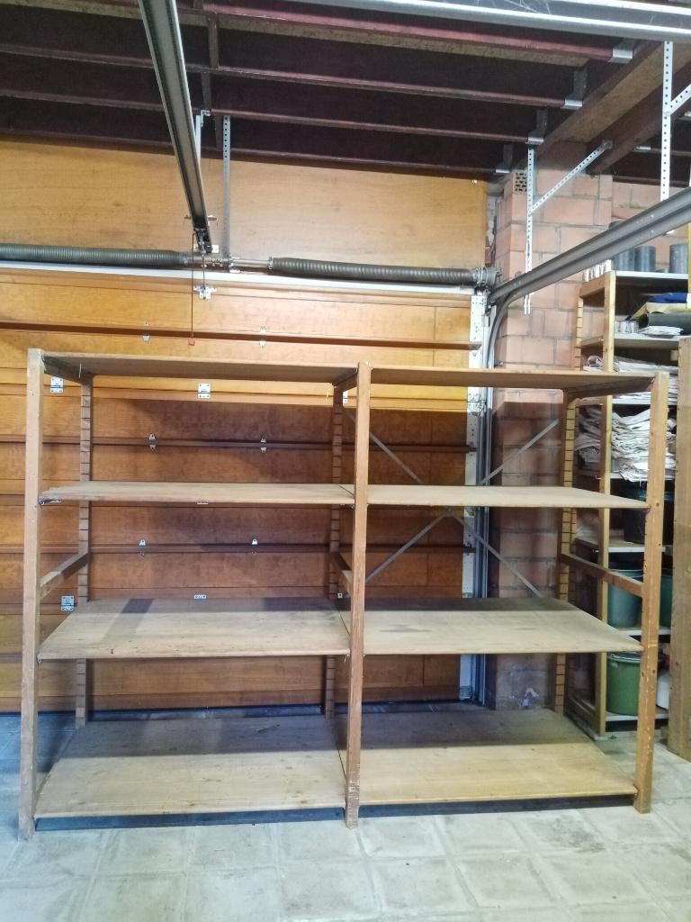 Houten stellingen Bruynzeel, Enlèvement