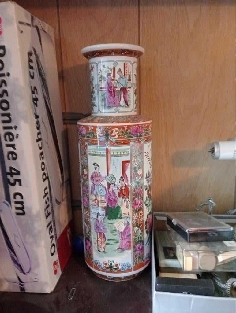 Antieke chinese hoge vaas, Ophalen