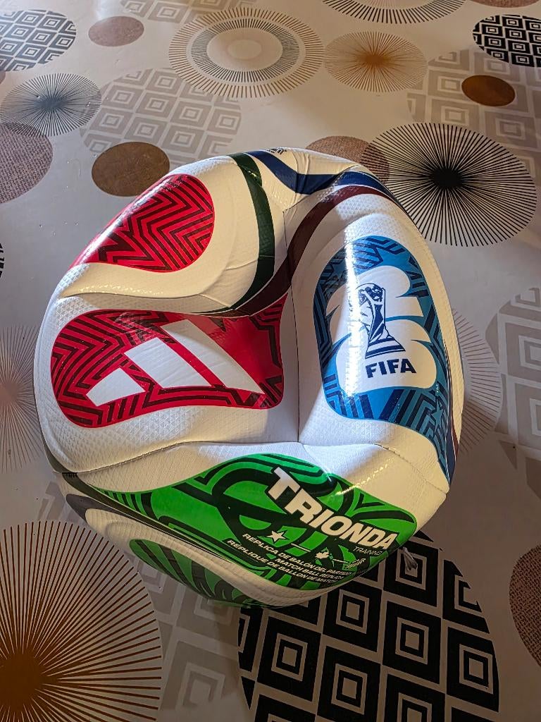 Ballon foot coupe du monde adidas trionda entraînement neuf, Collections, Enlèvement, Neuf