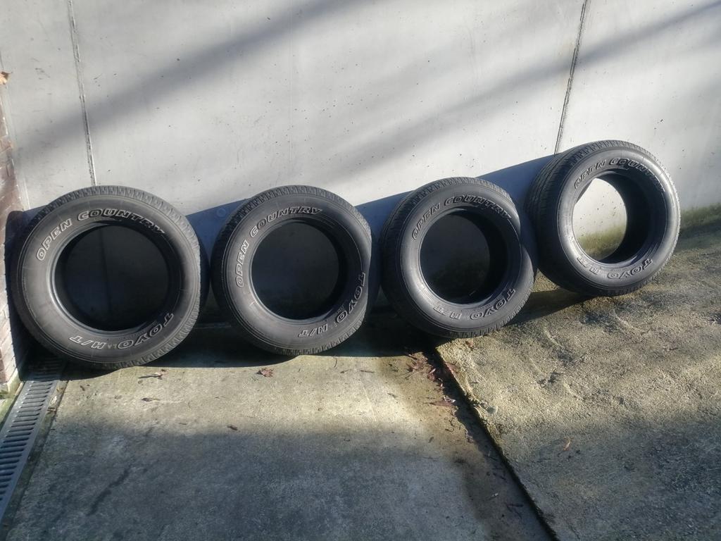 4 banden 265 65 R17 4mm profiel, Ophalen, Gebruikt