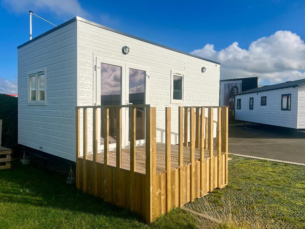 Mobiele Mantelzorg chalet 600x350 @ Caravancenter Desmet, Caravans en Kamperen, Tot en met 2