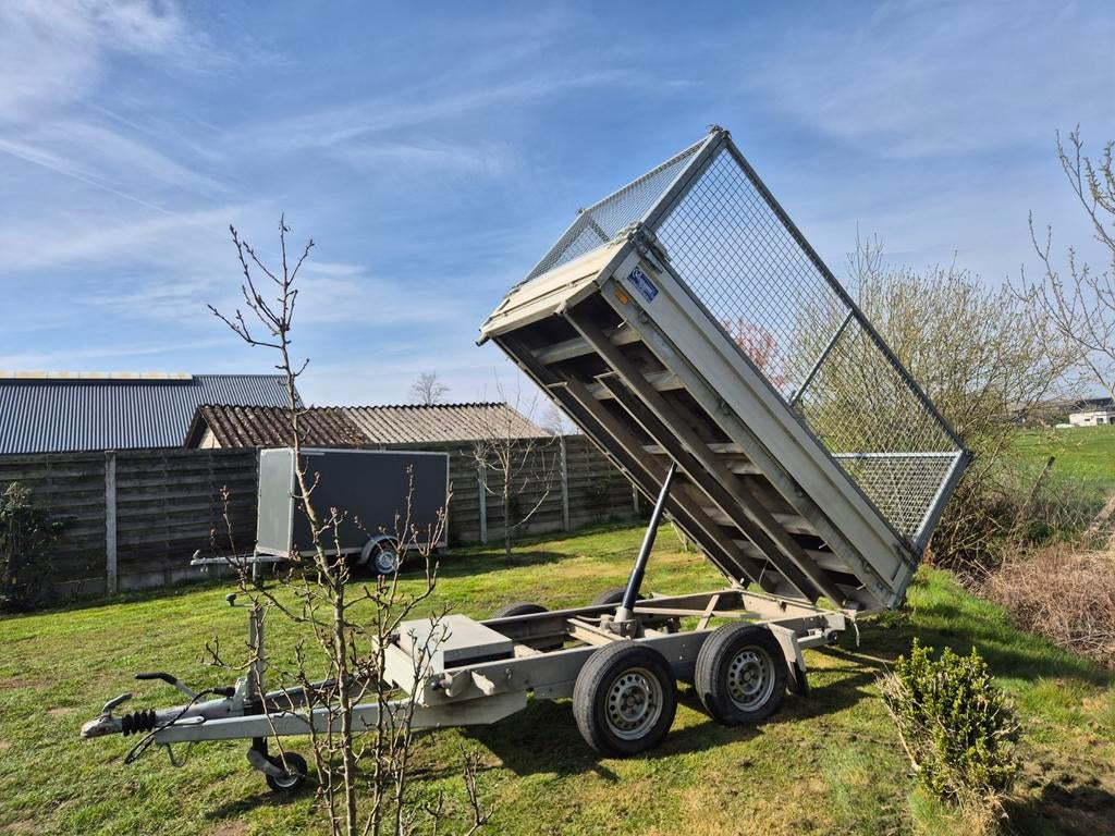 Benne basculante 3 voies Saris 2700 kg, Enlèvement