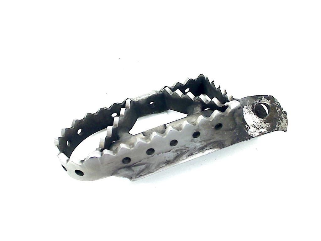 VOETSTEUN RECHTS VOOR Suzuki DL 650 V-Strom XT 2017 (DL650), Dhr. S. di Majo, Gebruikt, Info@cama-motorparts.nl, P.J. Troelstraweg 8 8
3144 CX  MAASSLUIS, NL