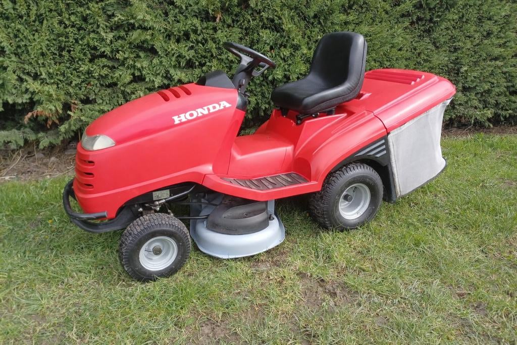 Zitmaaier honda te koop degelijke 2 cilinder motor, Ophalen