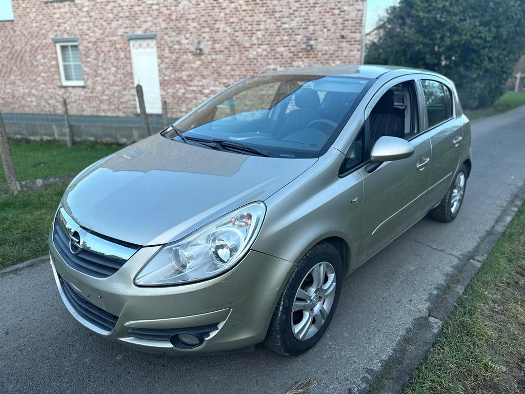 Opel corsa D airco radar de recul propre, Auto's, Bedrijf, Handgeschakeld, 5 deurs, Corsa