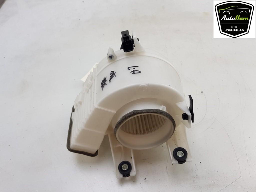 DIVERS Accu ventilator RAV4 (A4) (|G923048080|1173006463|), Utilisé, Toyota