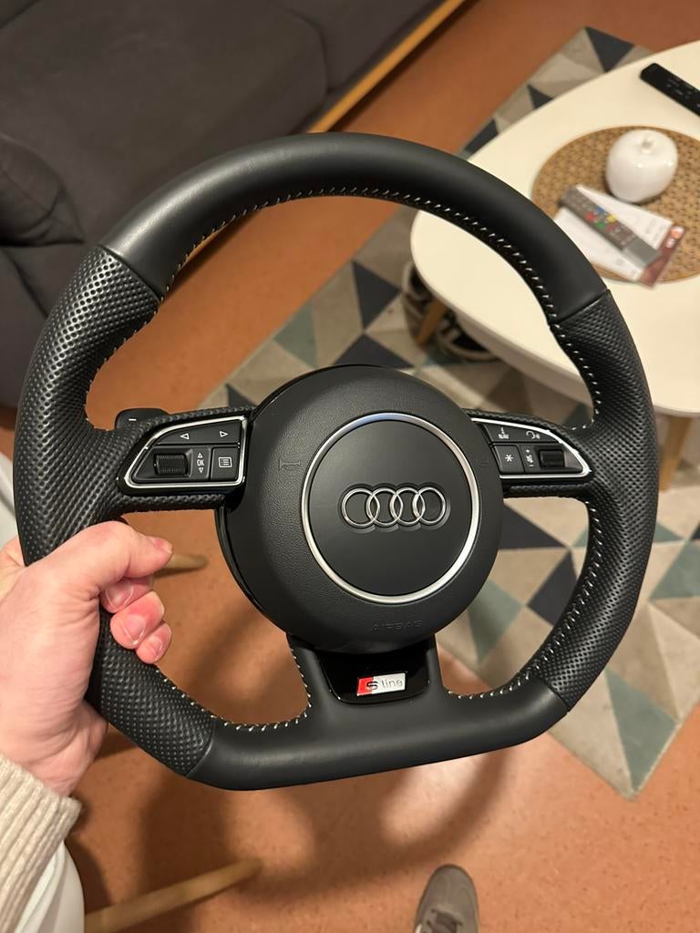 Volant Audi Sline méplat avec Palettes A1 A3 8V Q3, Enlèvement ou Envoi, Neuf, Audi