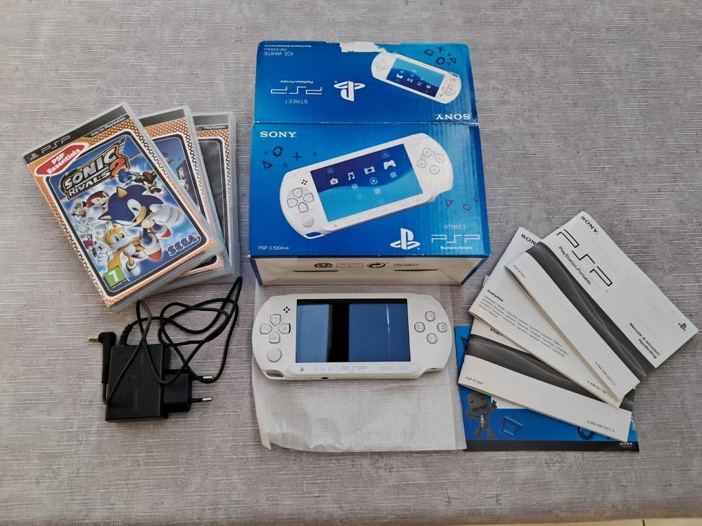 Sony PSP - E1004., Games en Spelcomputers, Ophalen of Verzenden