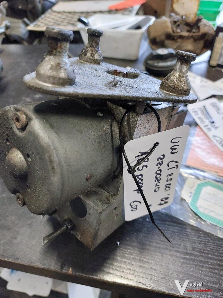 VW LT 2.5DCI ABS pomp '01, -, Utilisé, -, -