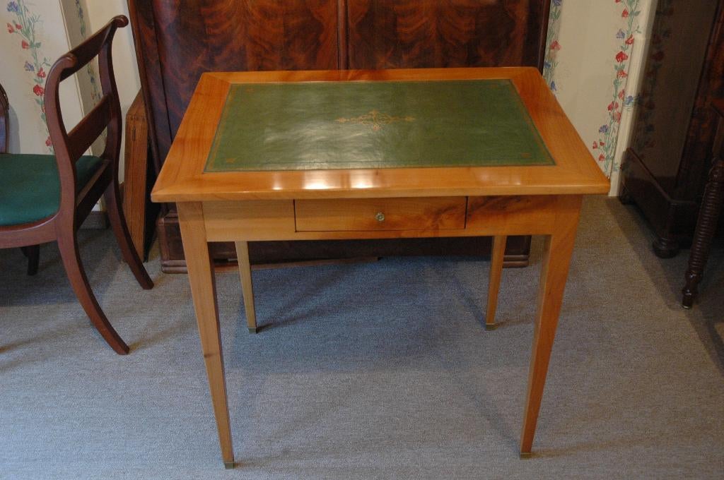 Bureau ou table à écrire merisier., Enlèvement