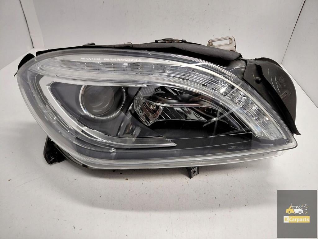 A1668202359, Phare droit torsion x non ILS pour Mercedes ML, Autos : Pièces & Accessoires, Éclairage, Mercedes-Benz, Utilisé