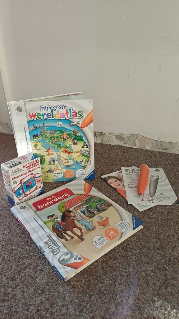 Tiptop en boek wereldatlas boerderij quiz menselijk lichaam, Hobby en Vrije tijd, Gezelschapsspellen | Overige, Ophalen