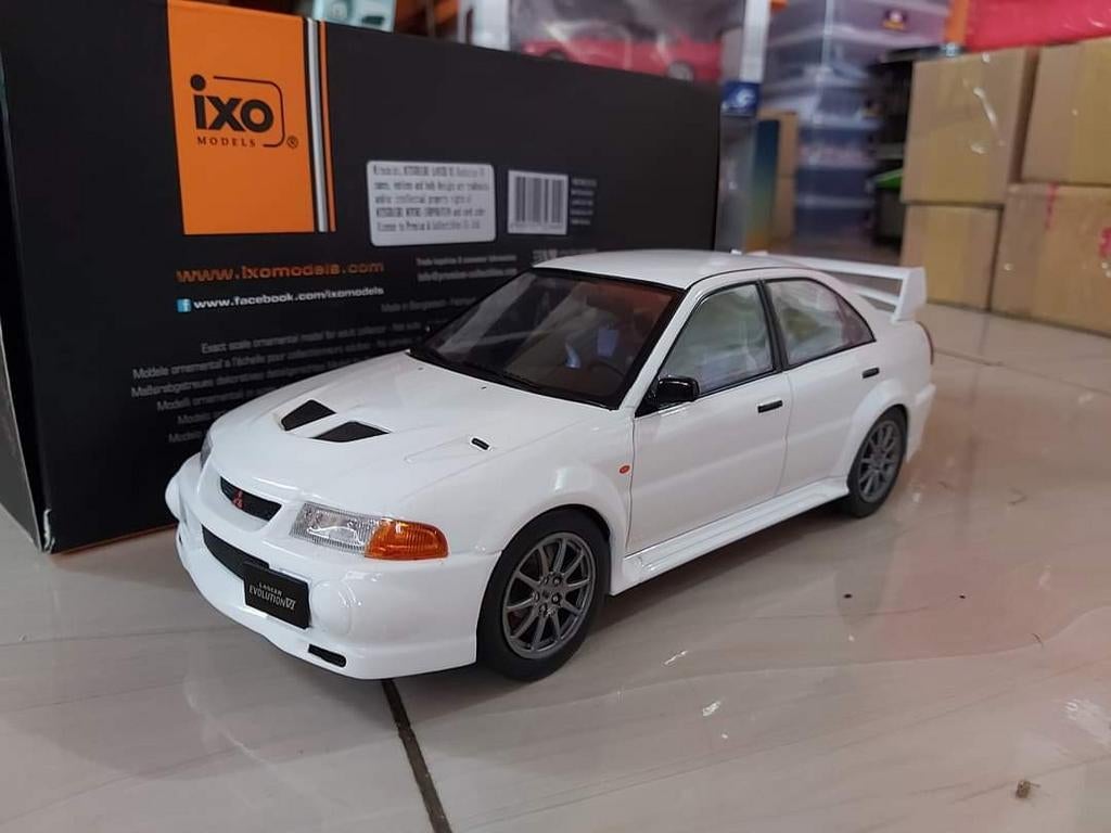 Mitsubishi Lancer Evo Evolution IXO MOdel 1/18 Neuve, Hobby & Loisirs créatifs, Voitures miniatures | 1:18, Neuf, Voiture, Autres marques