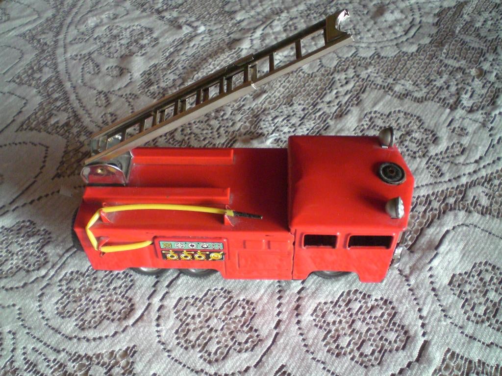 Camion pompier en tôle année 50., Collections, Enlèvement, Utilisé