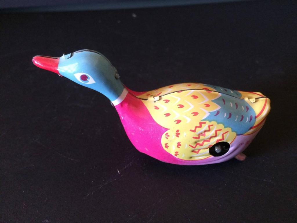 Ancien canard à remontage en métal des années 70 avec clé, Antiquités & Art, Enlèvement ou Envoi