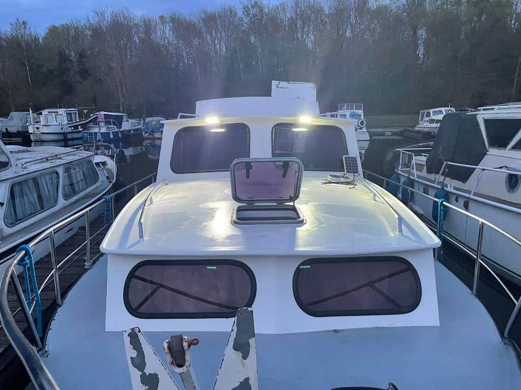 Vedette hollandaise 9m/3m/0,90, 30 à 50 ch, Diesel, Acier, Enlèvement